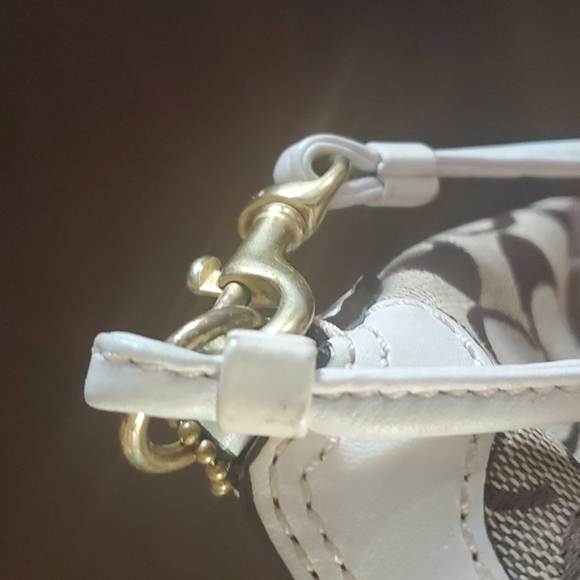 Coach Signature C's Brown White Gold Clutch Wristlet - Picture 5 of 6